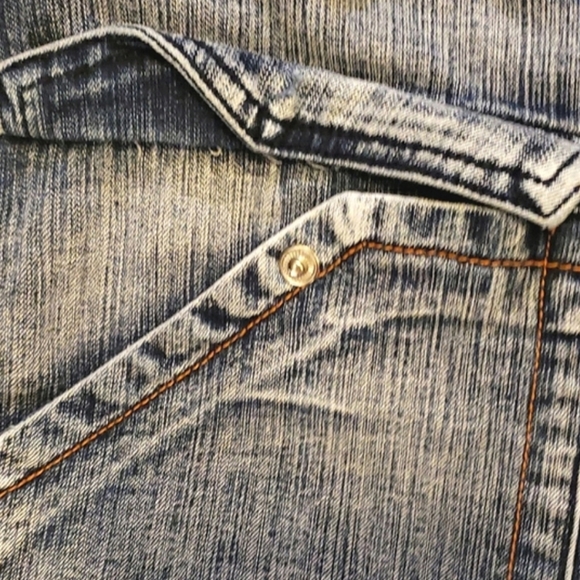 {Crest} Capri Jeans Stretch Distressed, Size 23/24 - Picture 10 of 14